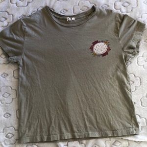 Simple cute cropped shirt